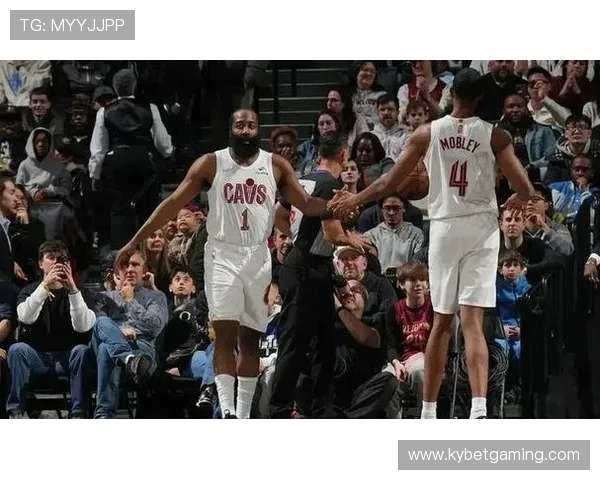 30分8板6助3帽！哈登刷爆NBA纪录，骑士加时拿下天王山